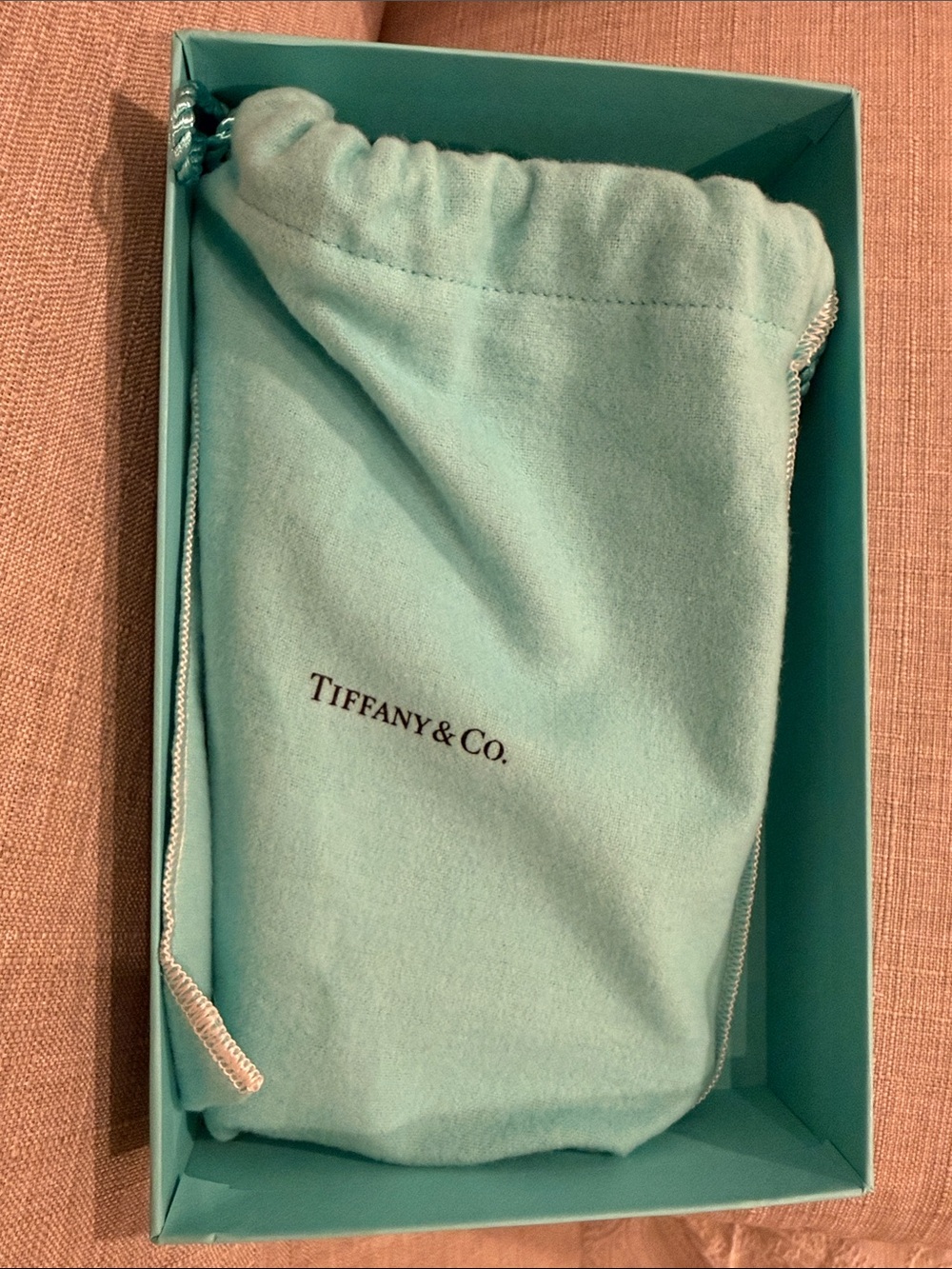 Rare Brand New Tiffany & Co. Signature Blue Leather Zip Wallet - Picture 2 of 7